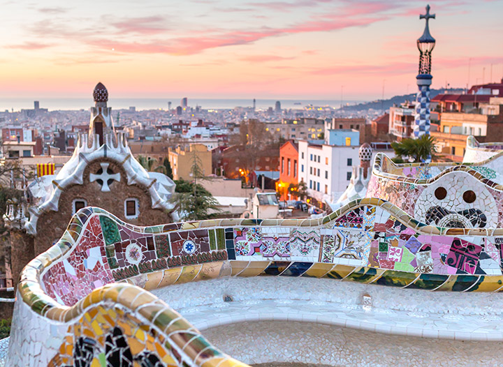 Solutions for Touring Barcelona on a Funds